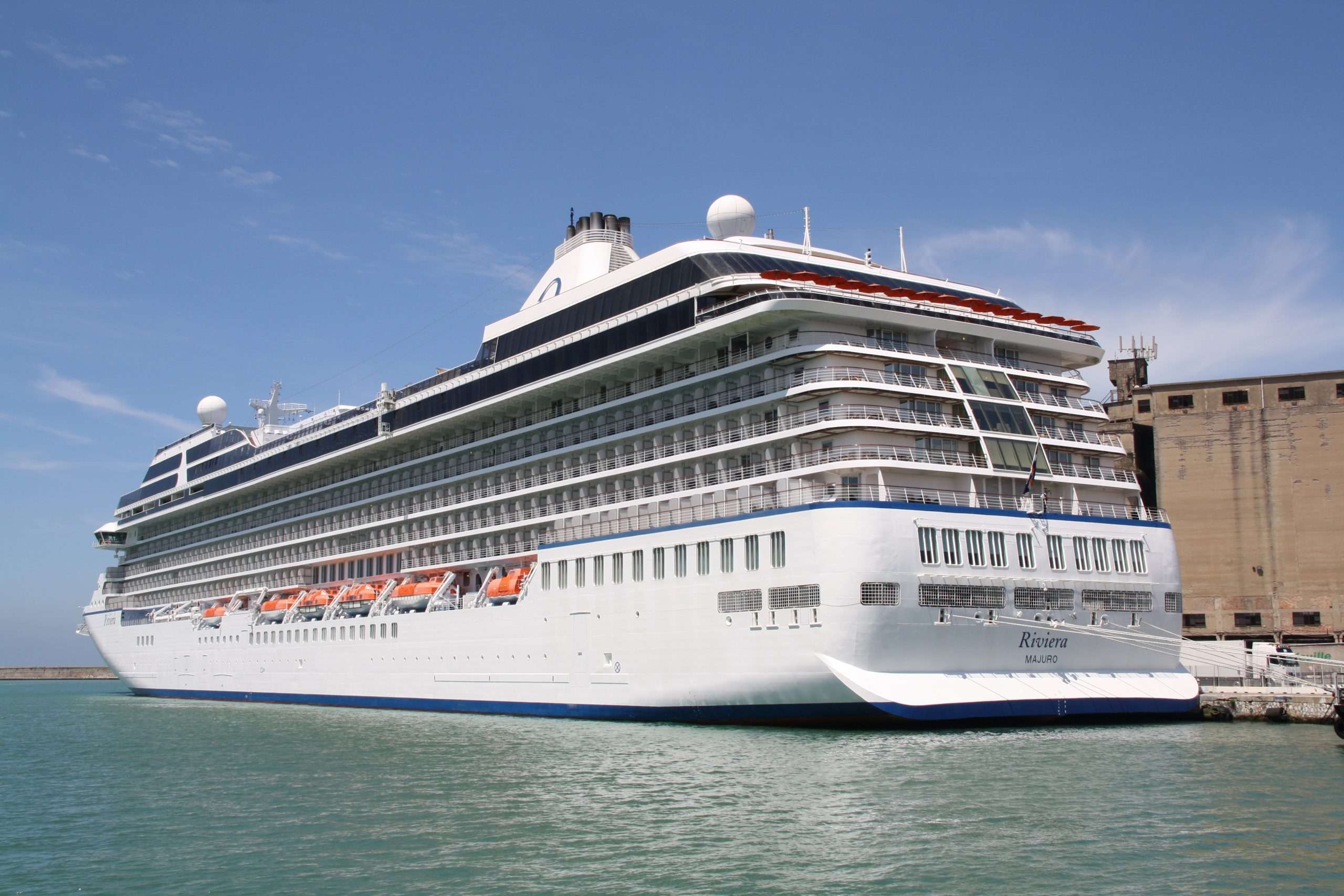 3 Best Luxury Cruise Ships
