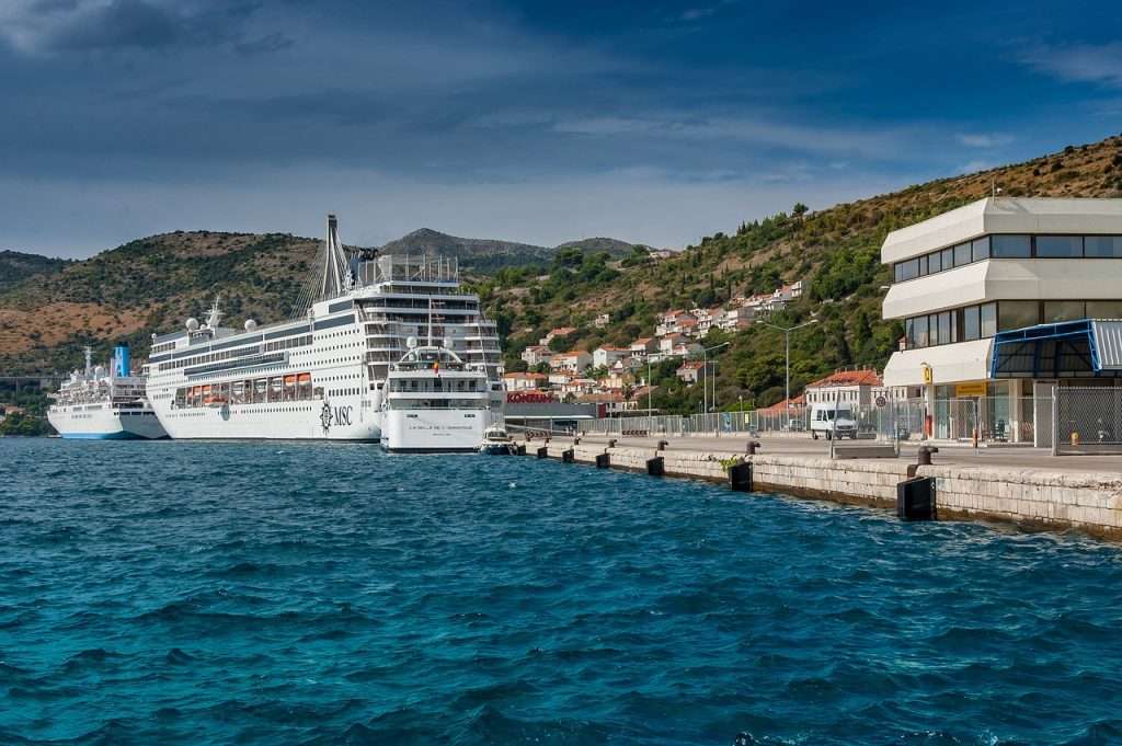 Avoid Crowds With The 2019 Dubrovnik Cruise Schedule