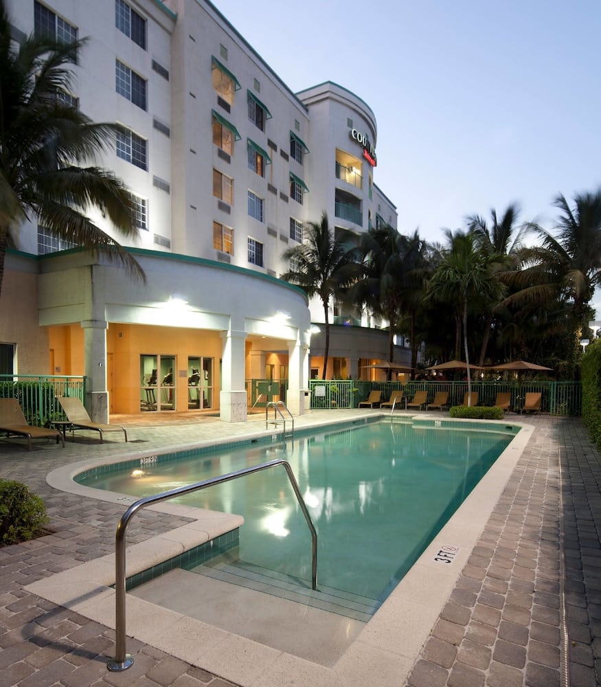 Book Courtyard by Marriott Fort Lauderdale Airport &  Cruise Port, Dania ...