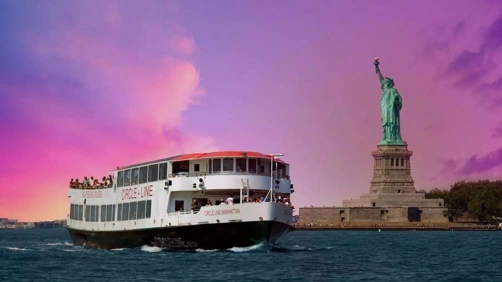 Circle Line: Best of New York Cruise  All Around Manhattan