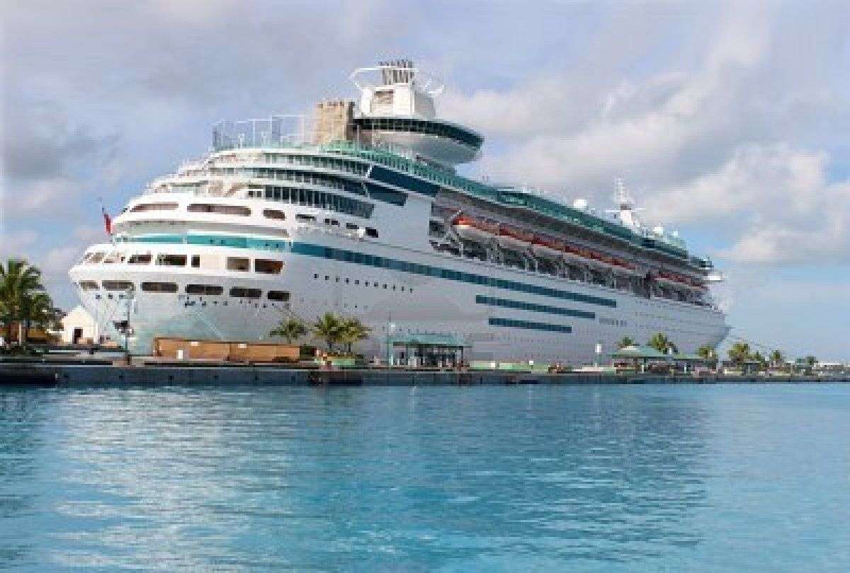 #Cruise #ship in the clear blue #Caribbean #ocean docked ...
