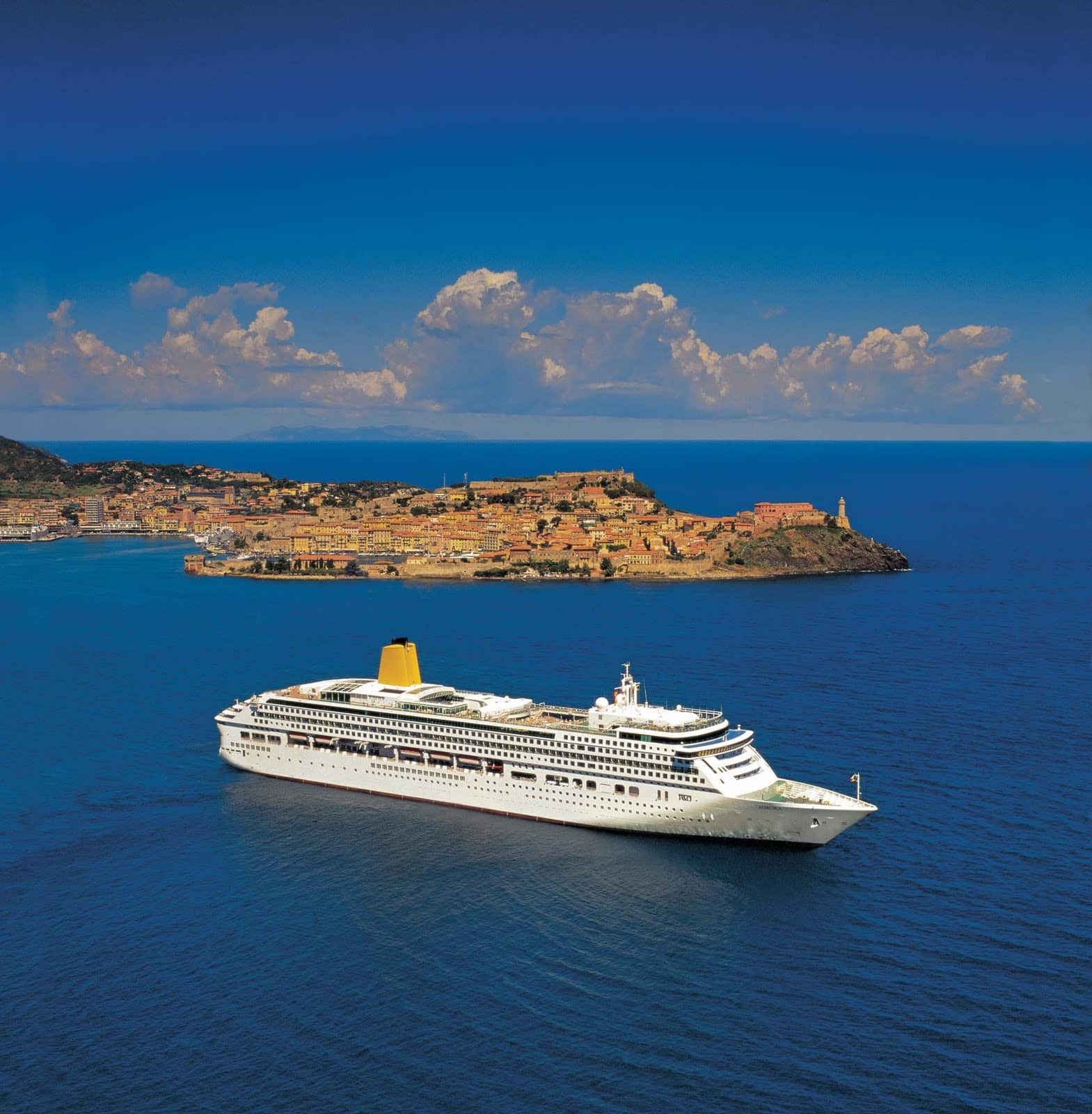 Cruises That Take You On Adventures to the South of France