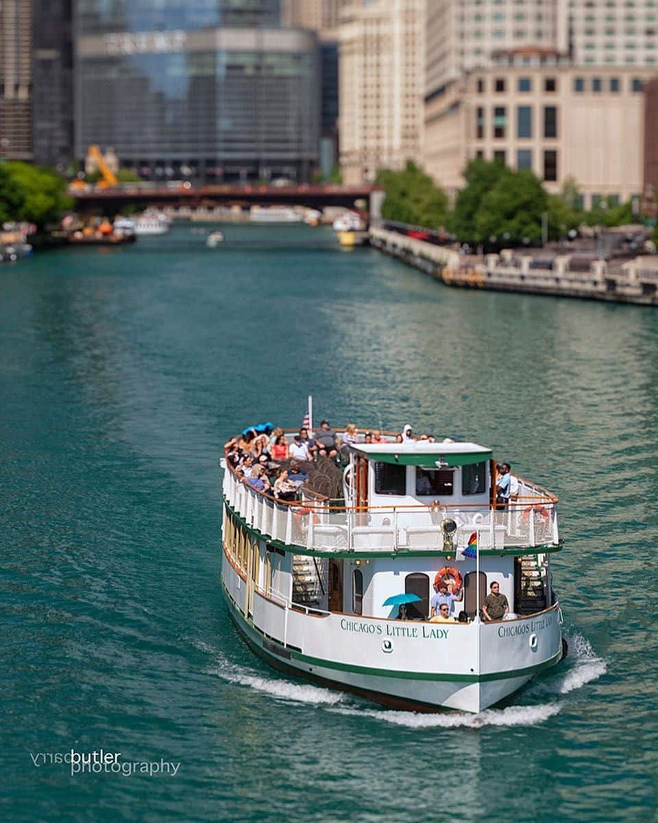 Enjoy a ride on the Chicago River this weekend. Chicago