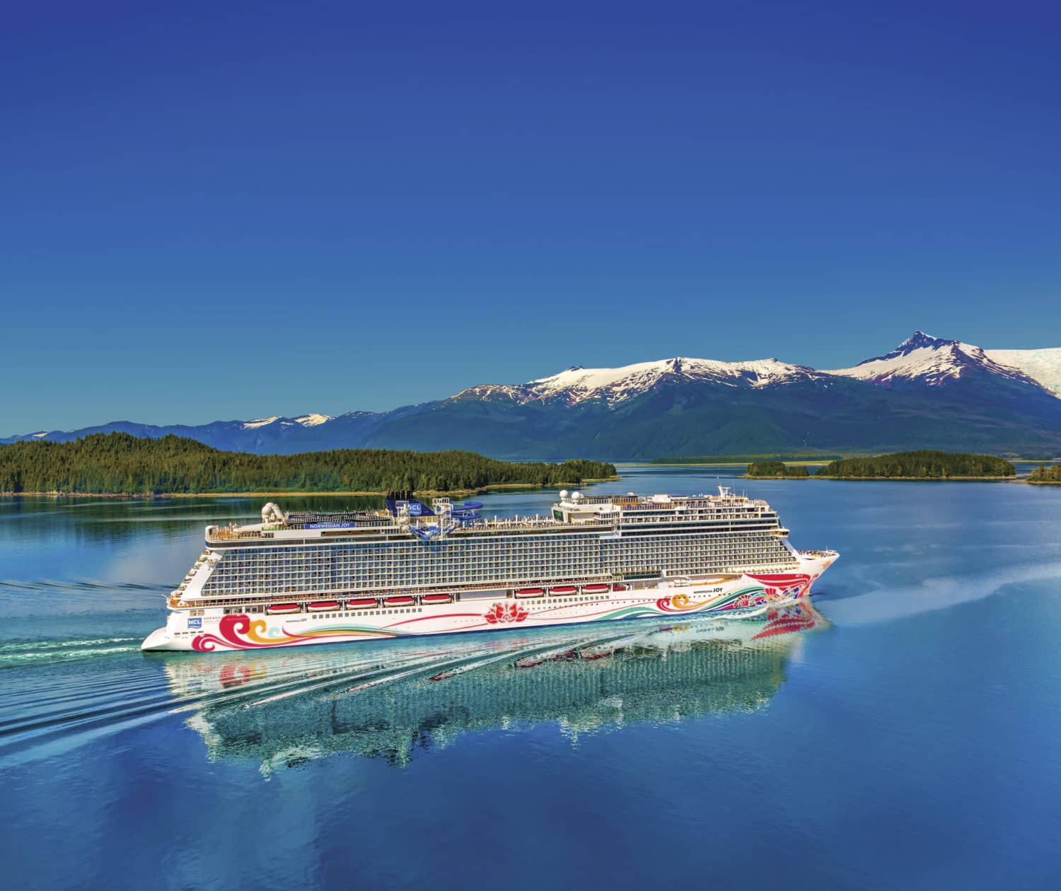 Norwegian Mega Ship Completes First Cruise to Alaska