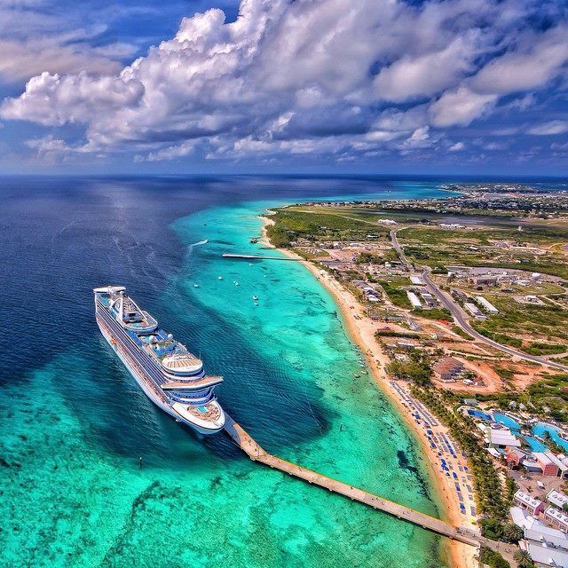 Pure bliss in #GrandTurk sailing from #Miami #January 23