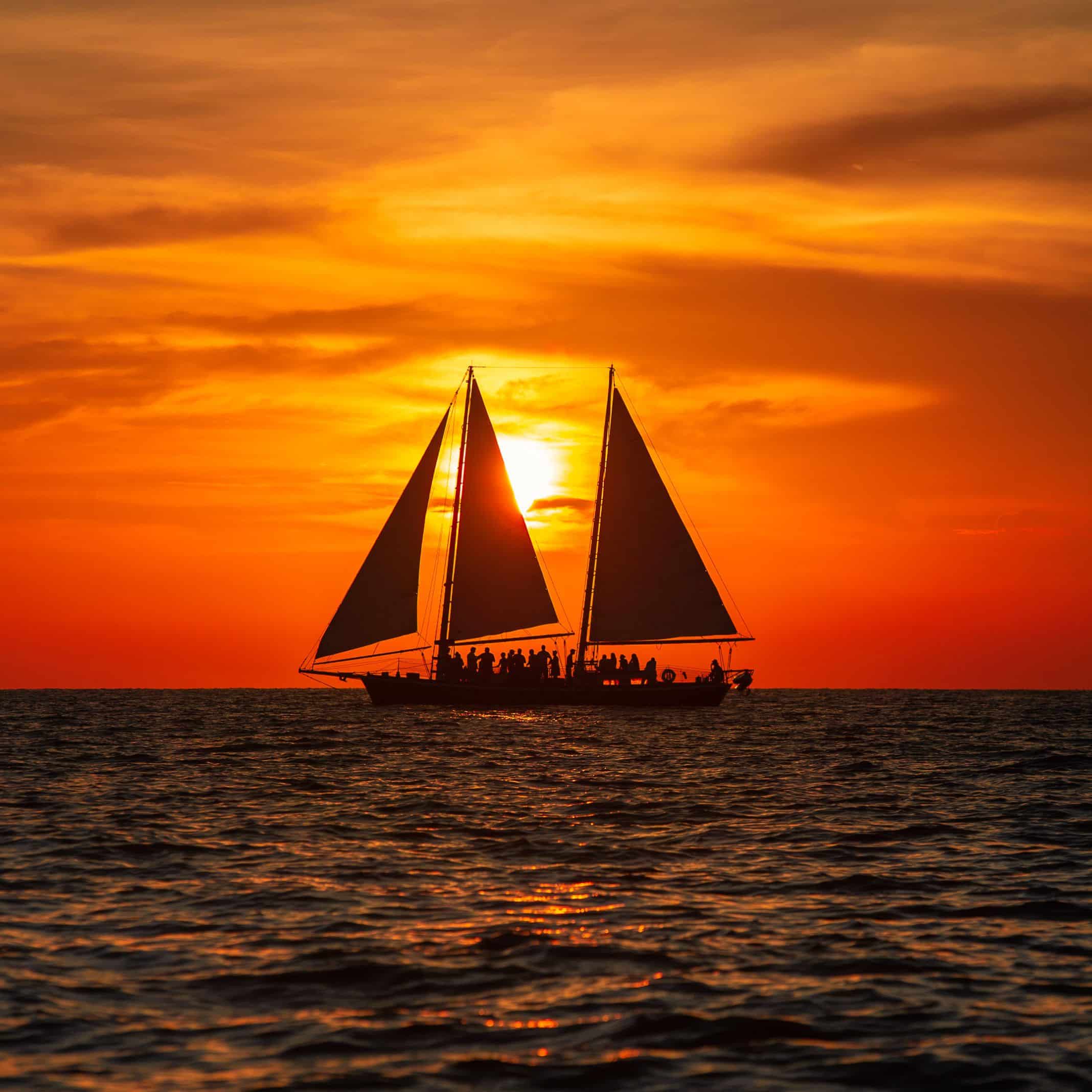 Sailing at sunset on a beautiful sunset in Key West, Florida This ...