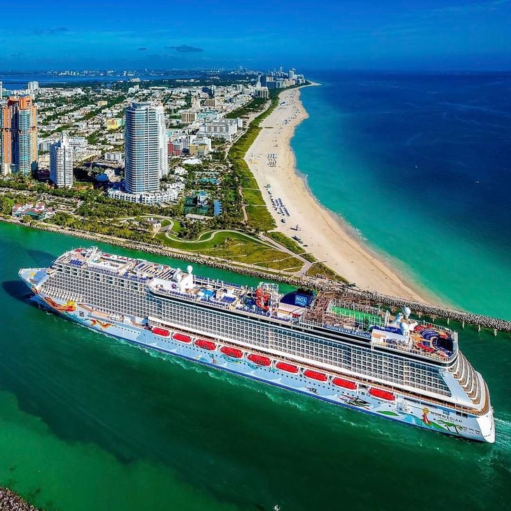 Ships: Norwegian Escape _______________ Location: Fort Lauderdale ...
