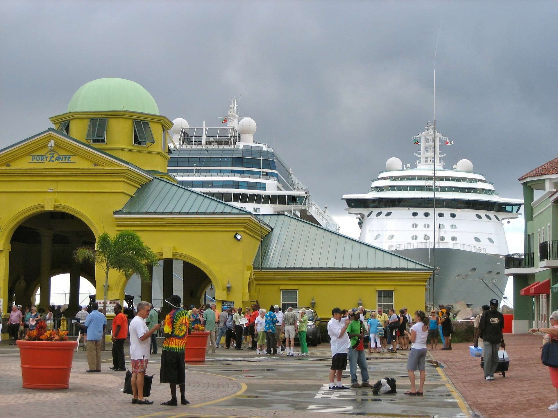 St. Kitts stellt neuen Rekord auf: Vier Schiffe an einem Tag
