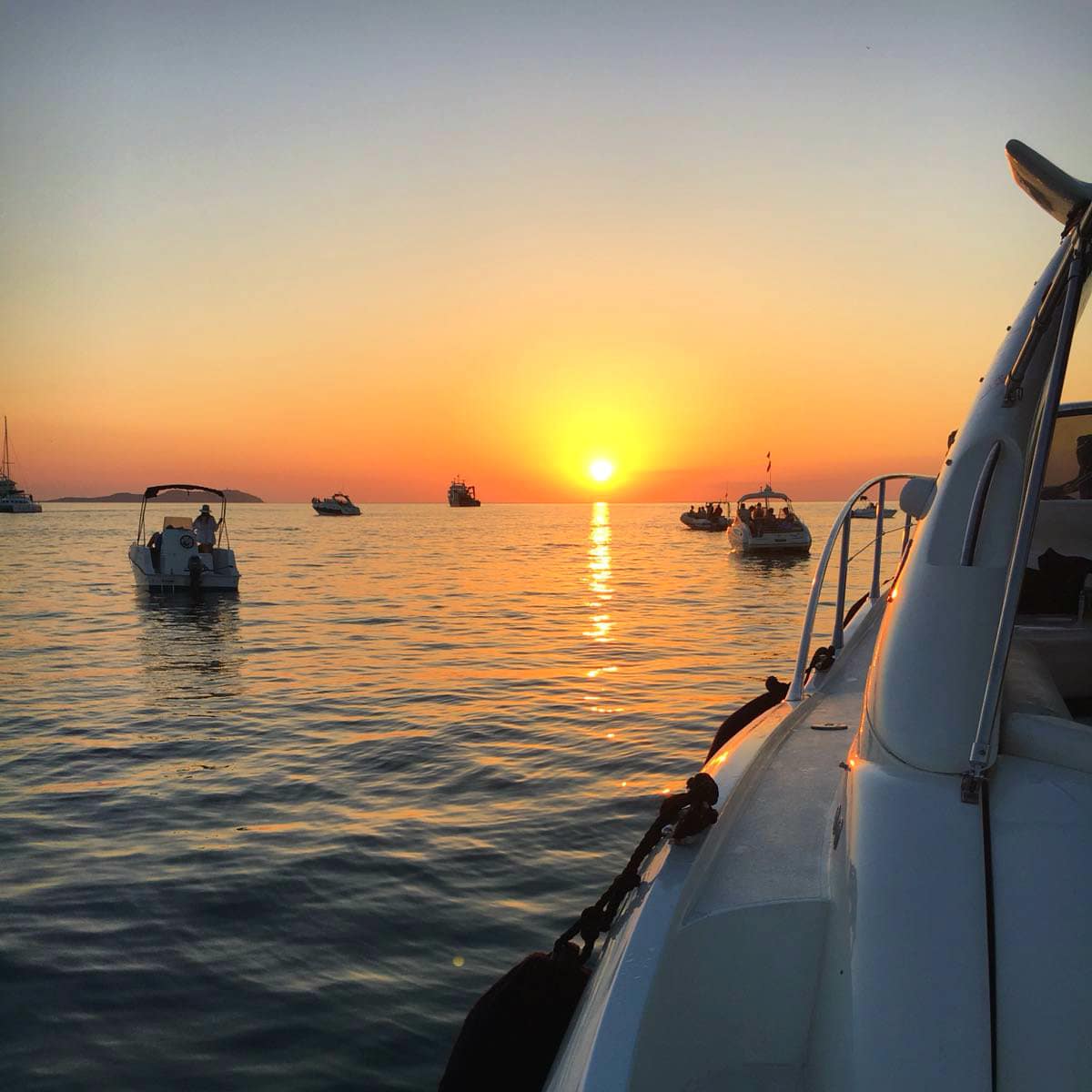 Sunset cruise boat and yacht rental with Boats Ibiza