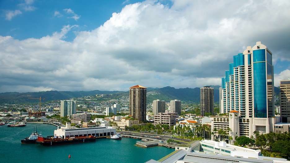 The Best Honolulu Vacation Packages 2017: Save Up to $C590 ...