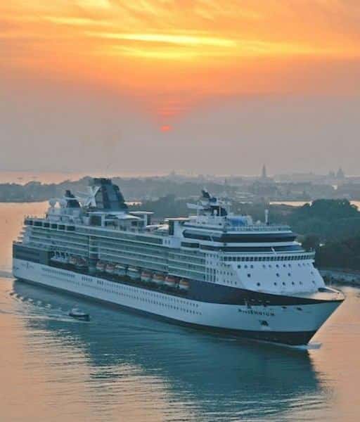 Travel Tip: Cruise Ships that Stay in Port Overnight