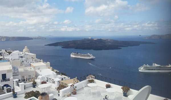 Where Do The Cruise Ships Dock In Santorini / Santorini ...