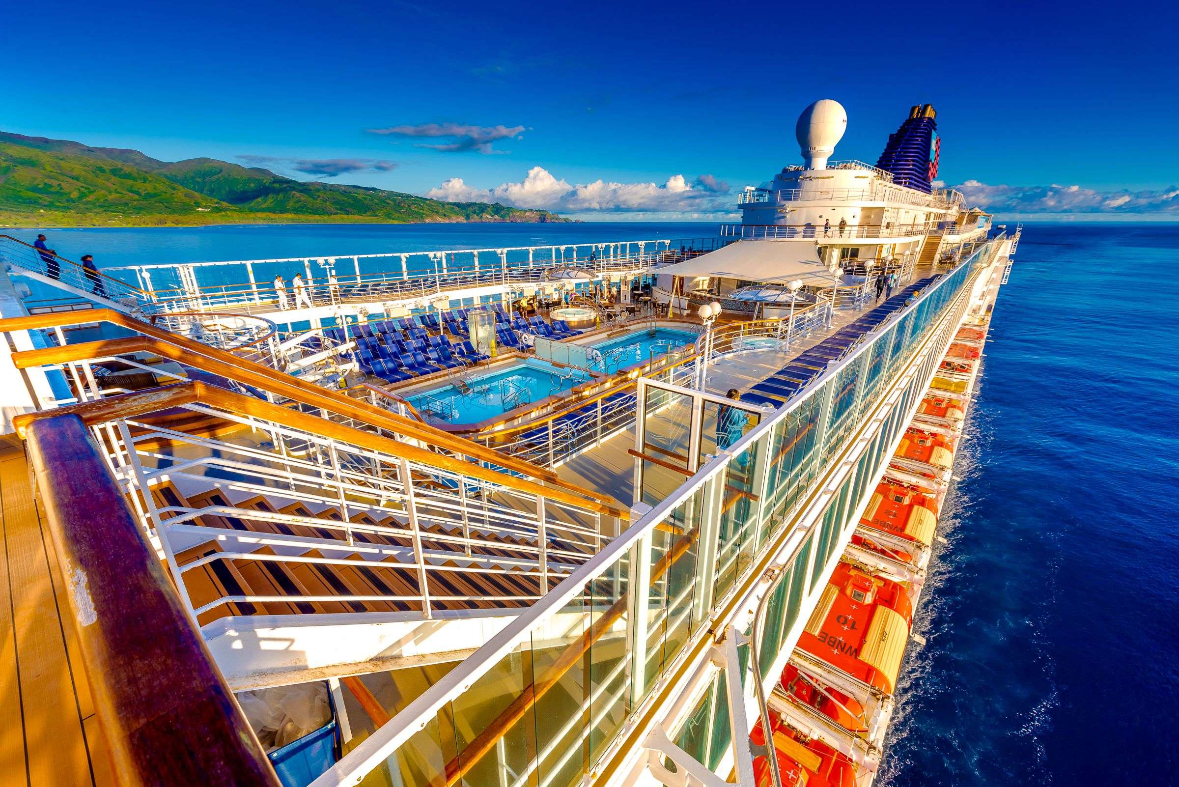 Why cruising is an unexpectedly awesome way to see Hawaii ...